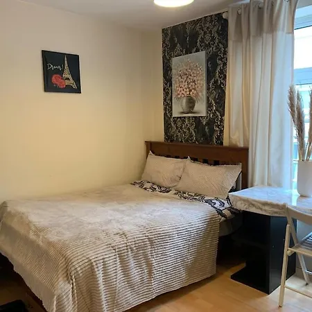 アパート снеск Q,r-с0de First -,-city Centre Apt *
